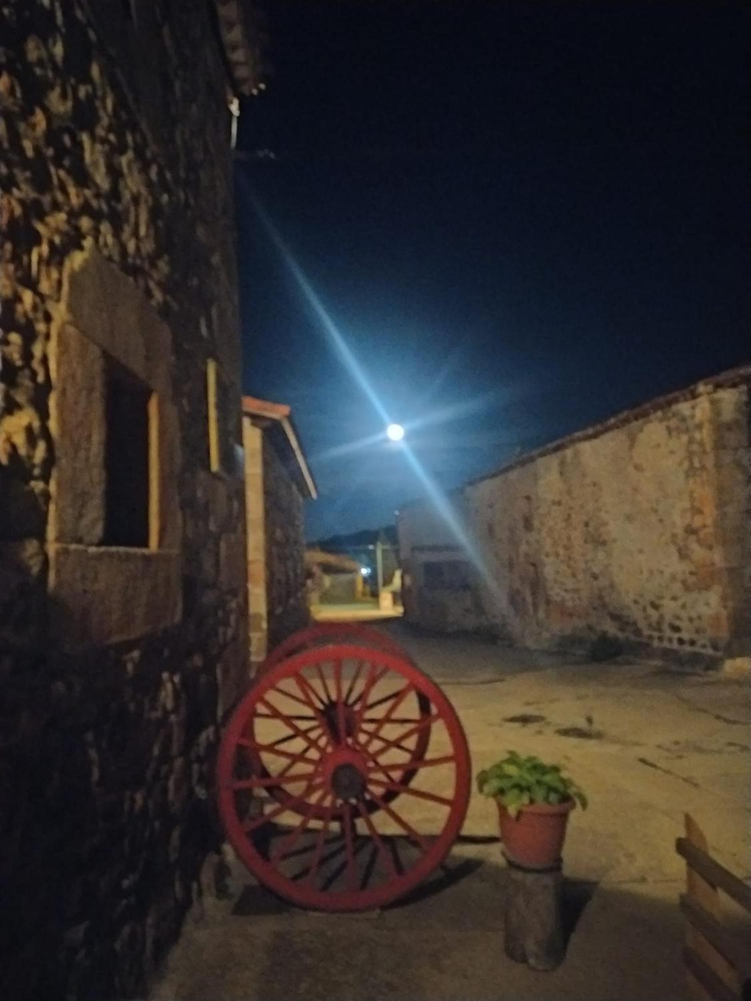 Posada Real La Vieja Chimenea-Spa Herreros Exteriér fotografie